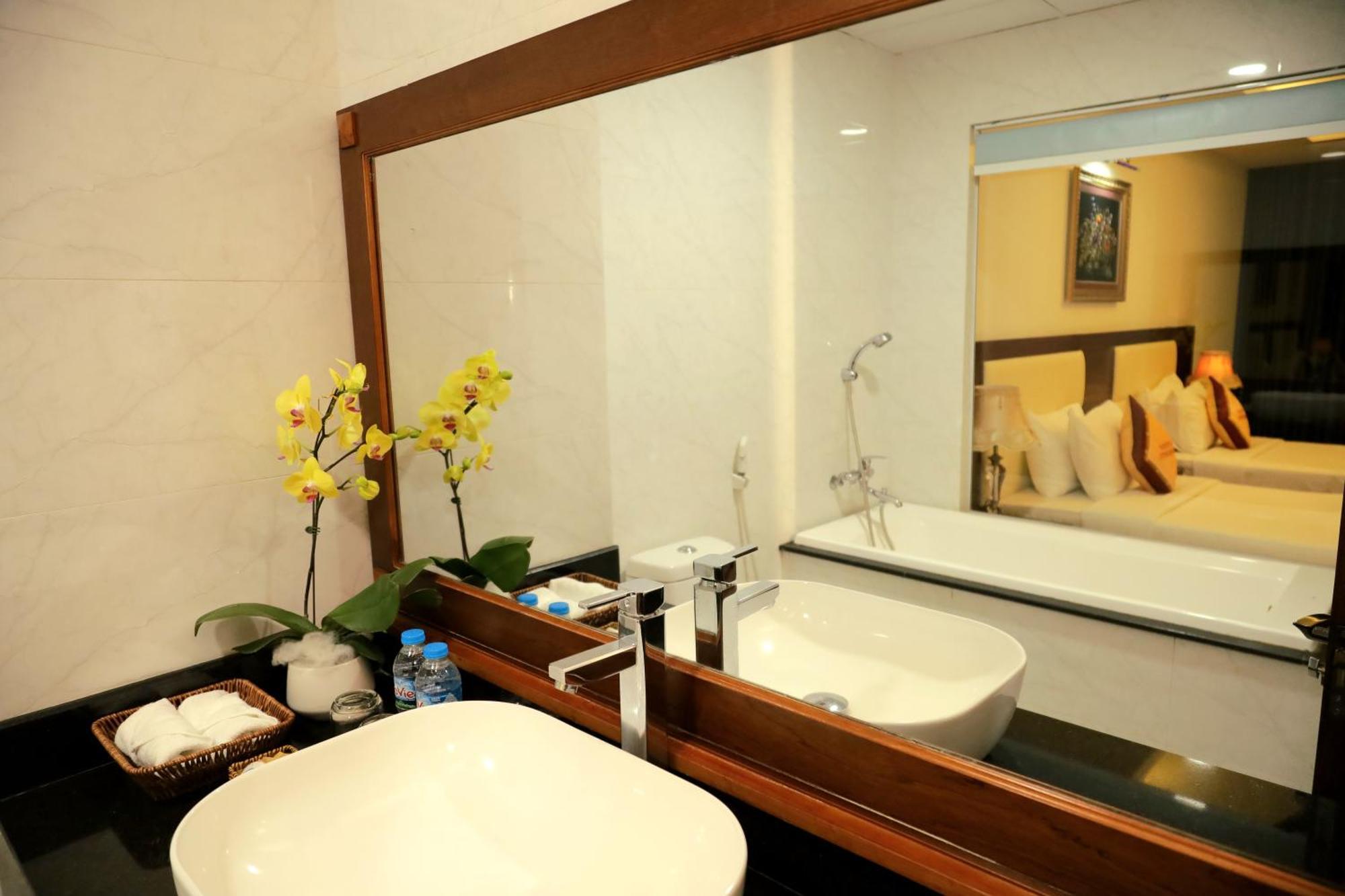 Pleiku & Em Hotel By Gia Lai Tourist Exterior foto